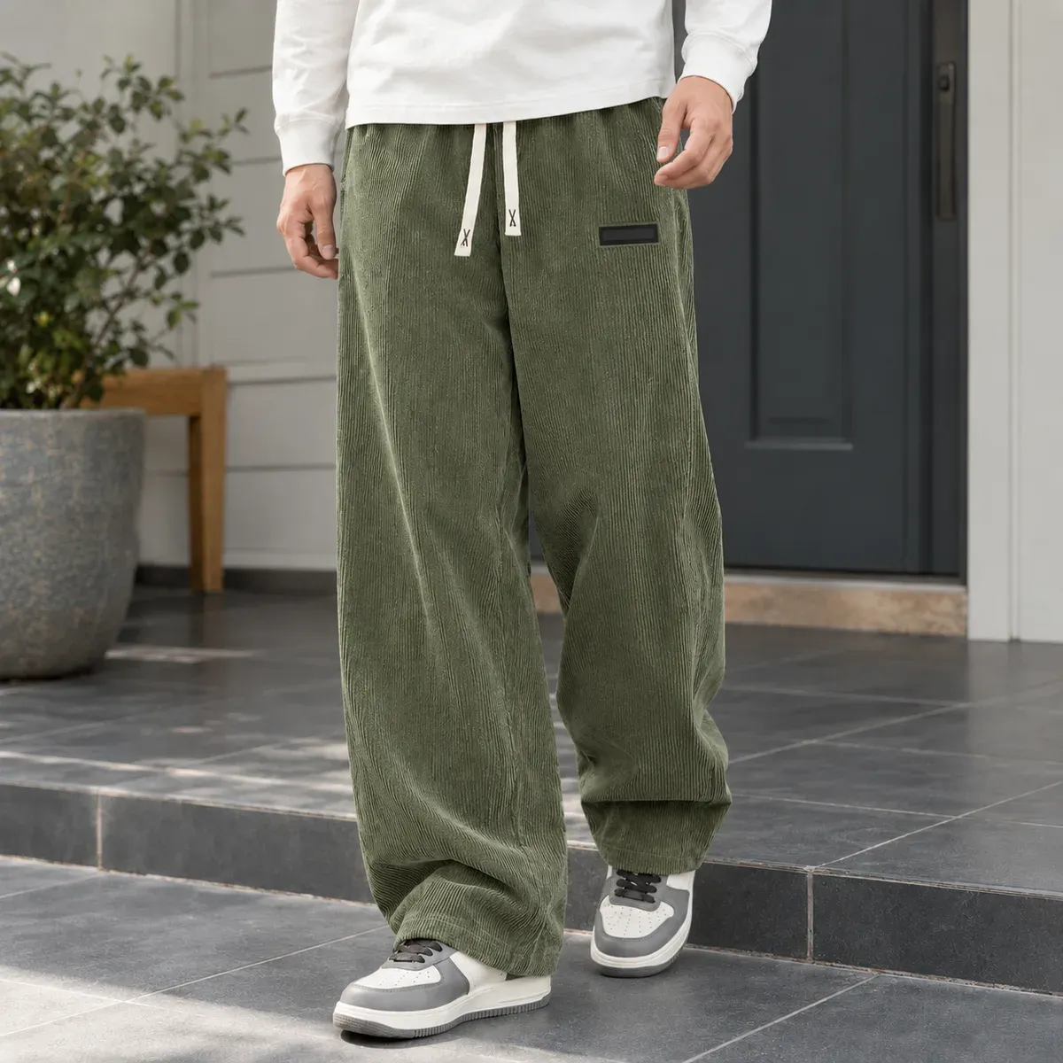 Jonah Relaxed Pants in Olive Green