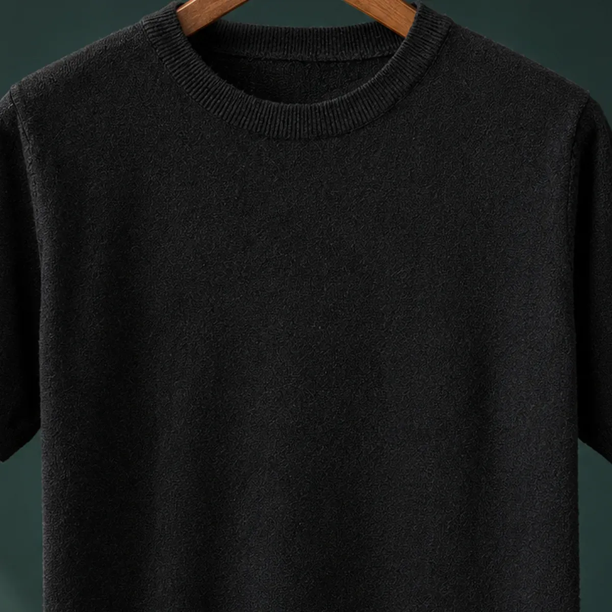 Ludovic-Reid Crew Neck Top — detail