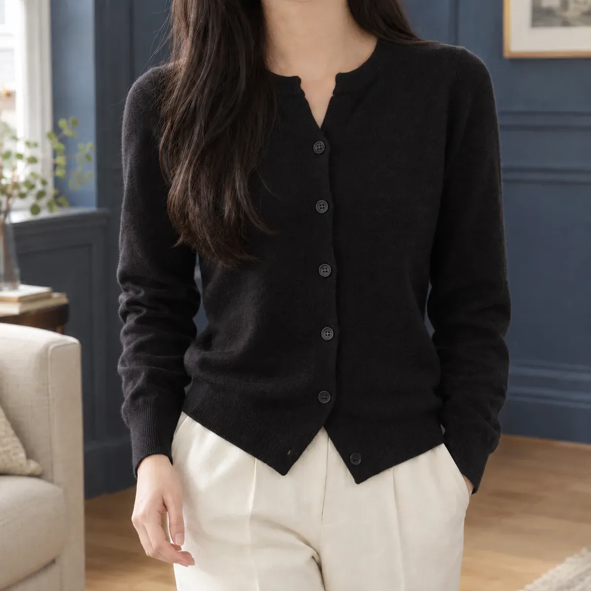 Alice Round Neck Sweater in Black